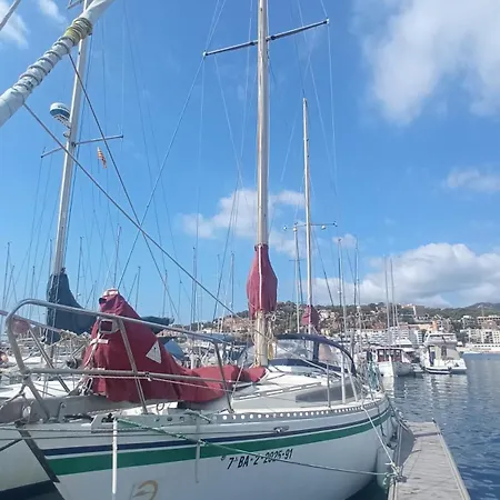 Barcelona Boat Experience Båthotell